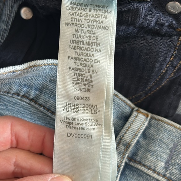 7FAM HW Slim Kick Luxe Vintage Love Soul with Distressed Hem - Picture 7 of 9